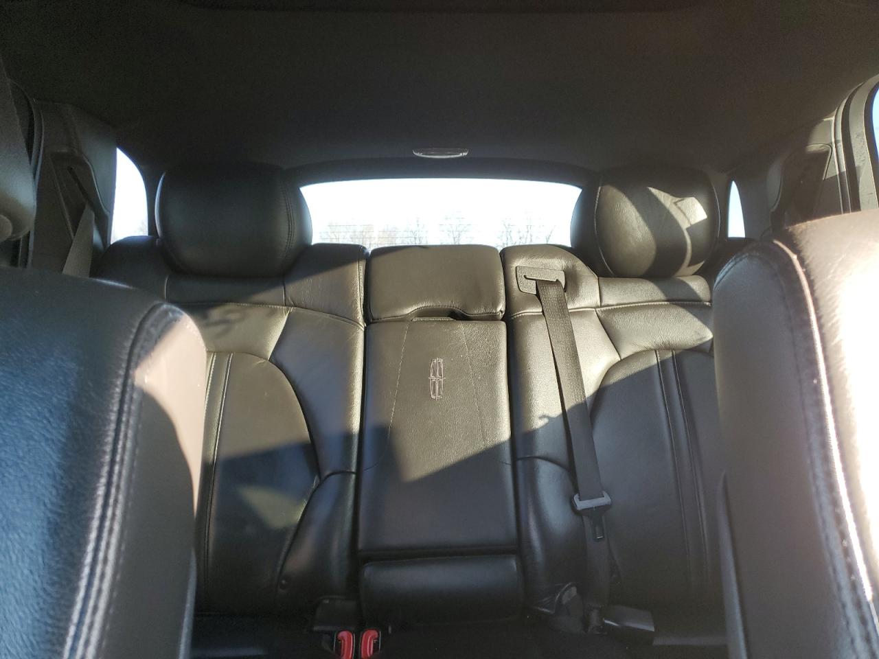 2018 Lincoln MKT - Image 10
