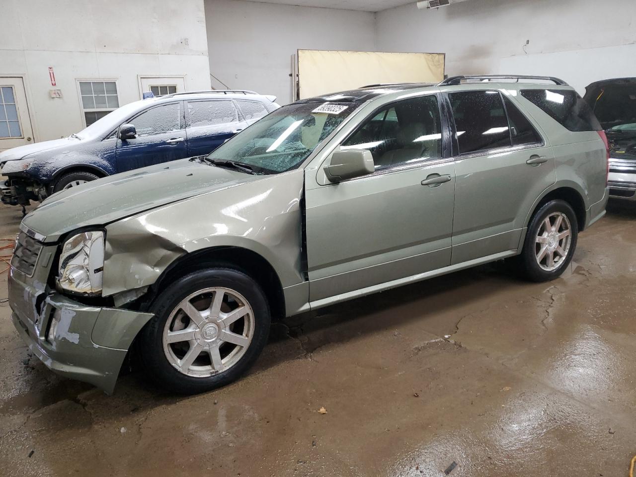 2005 Cadillac SRX - Image 1