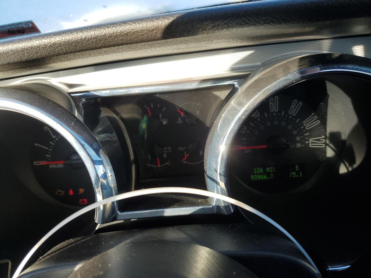 2009 Ford Mustang - Image 9