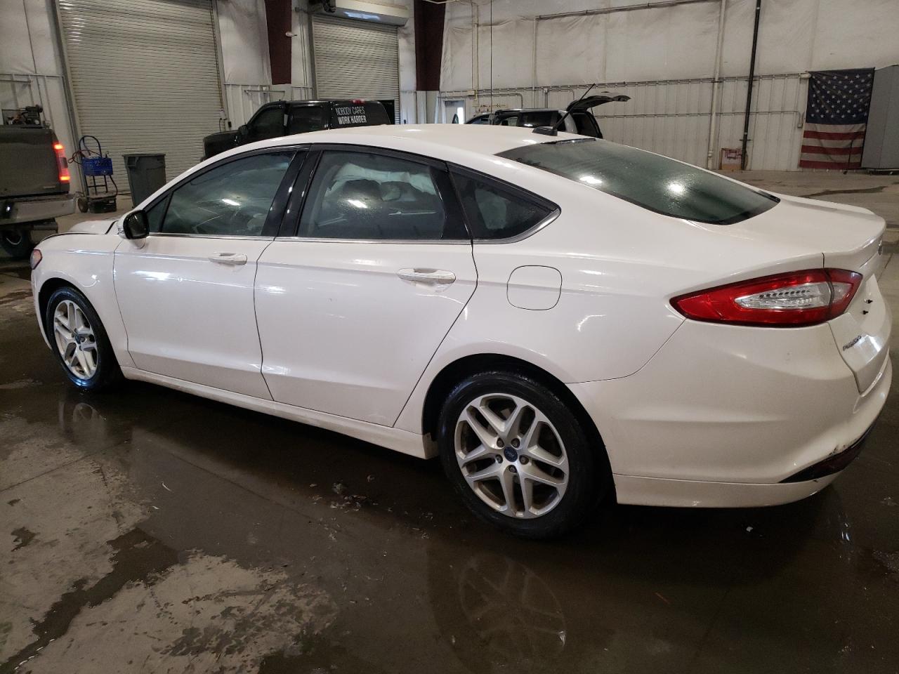 2016 Ford Fusion - Image 2