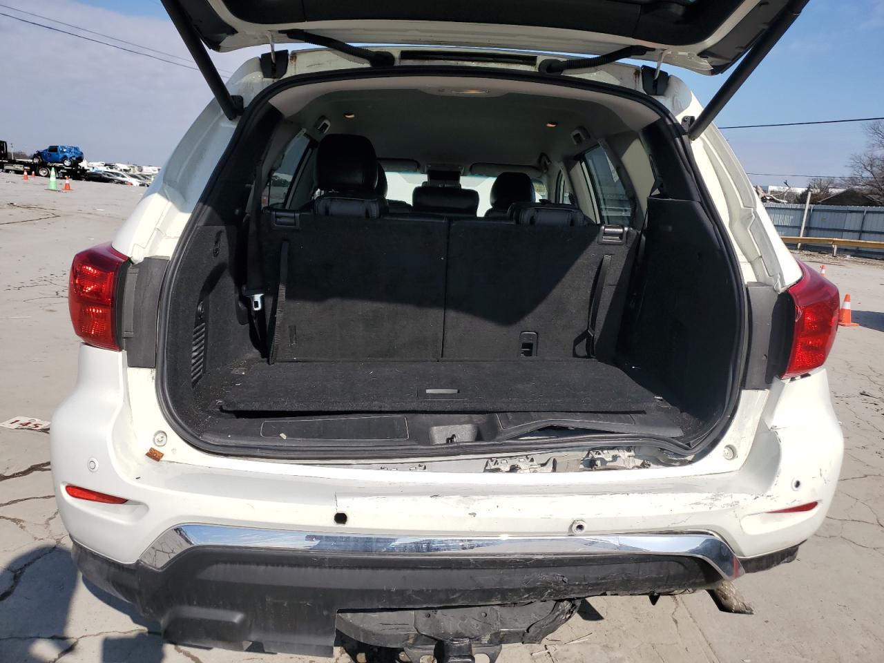 2020 Nissan Pathfinder - Image 6