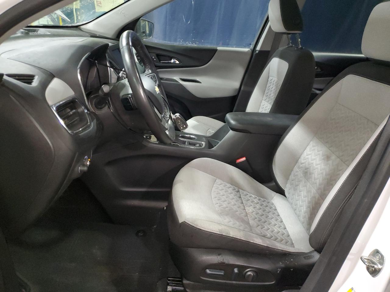 3GNAXUEV8NL232617 CHEVROLET EQUINOX 2022