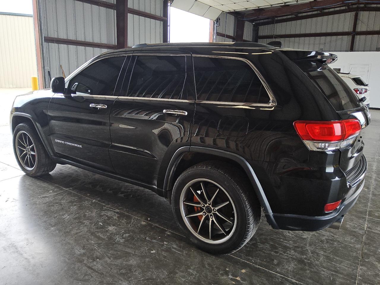 2014 Jeep Grand Cherokee - Image 2