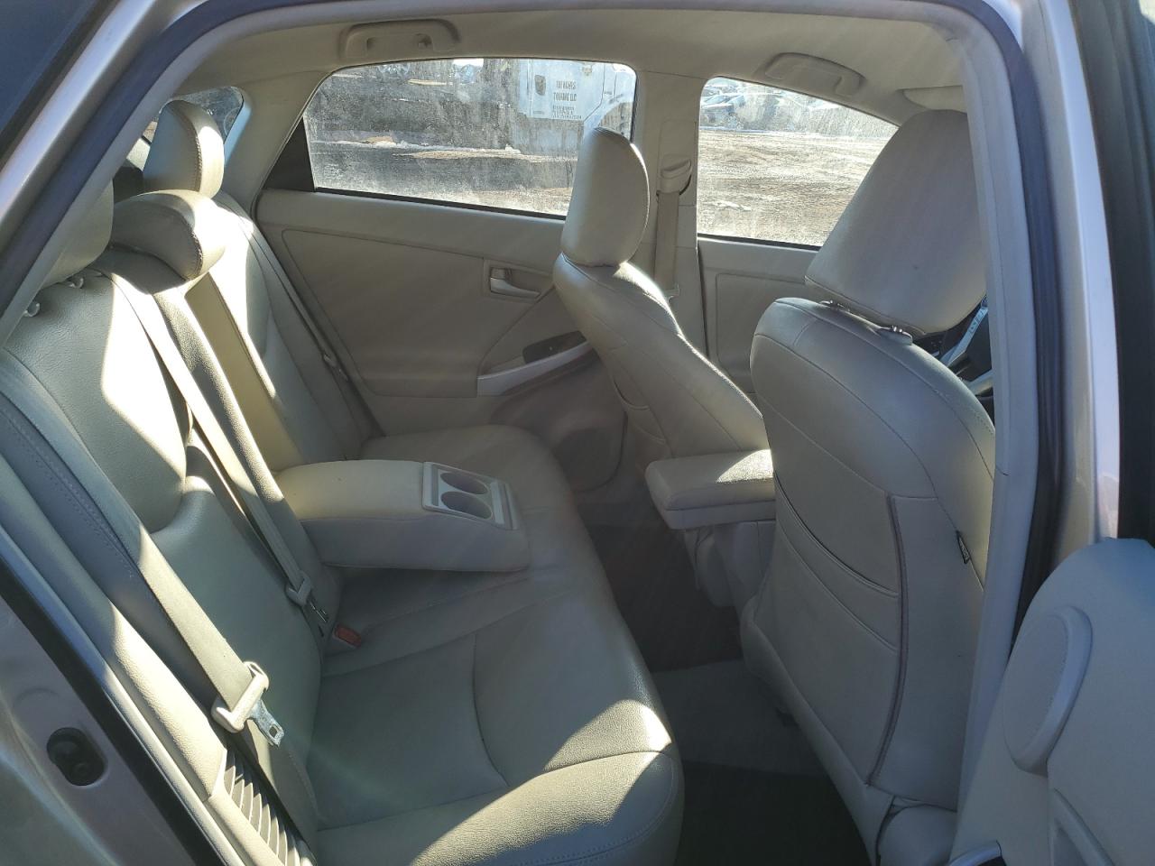 2011 Toyota Prius - Image 10