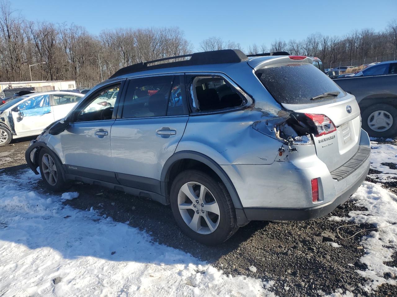 2013 Subaru Outback - Image 2