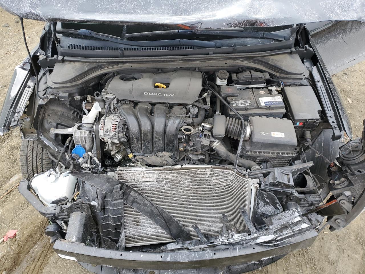 2018 Hyundai Elantra - Image 11