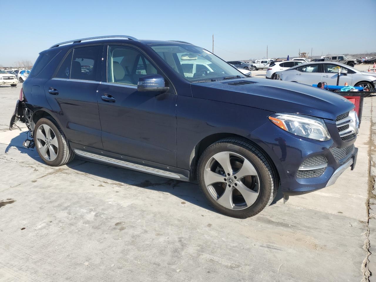 2017 Mercedes-Benz GLE - Image 4