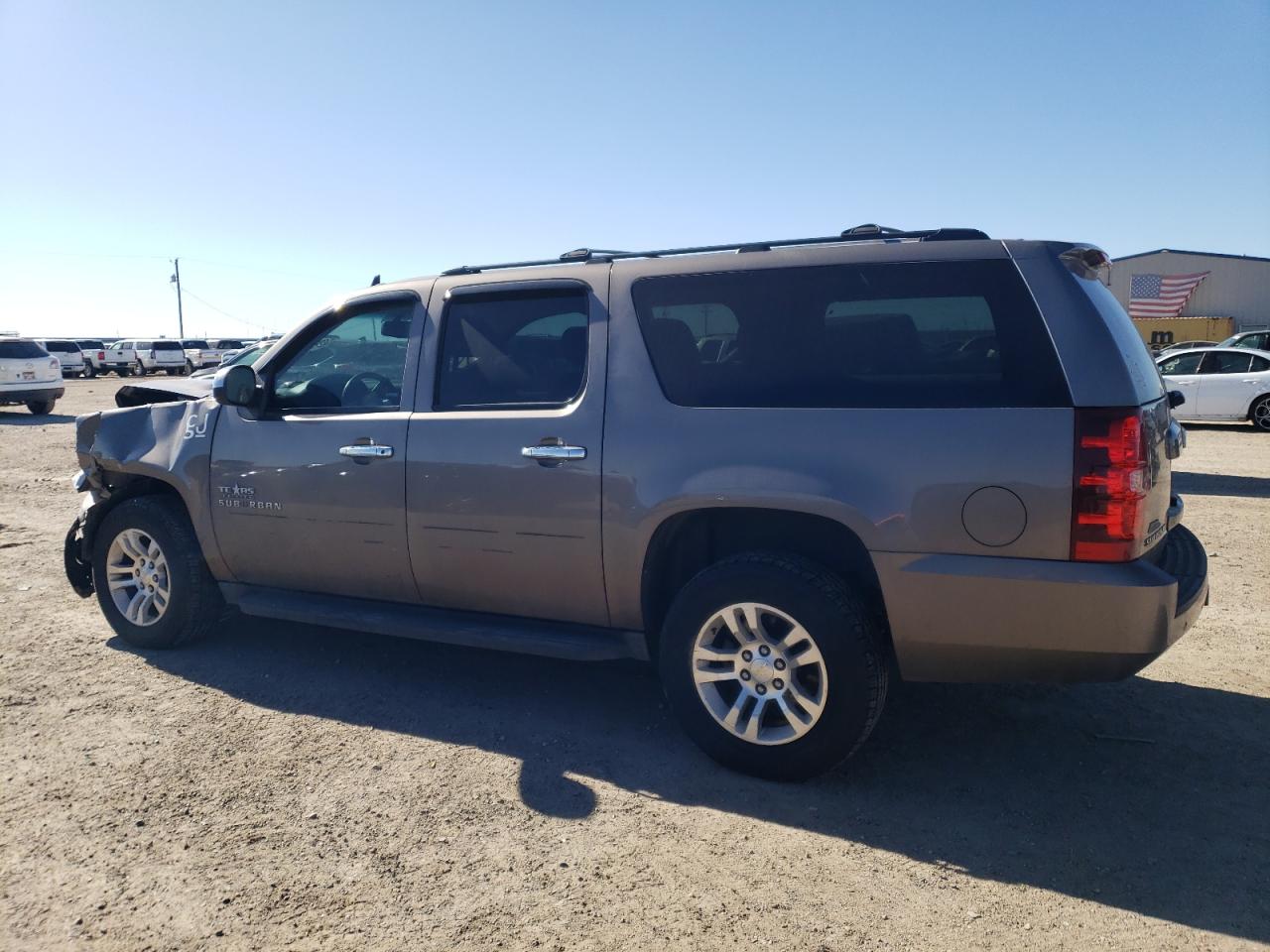 2013 Chevrolet Suburban - Image 2
