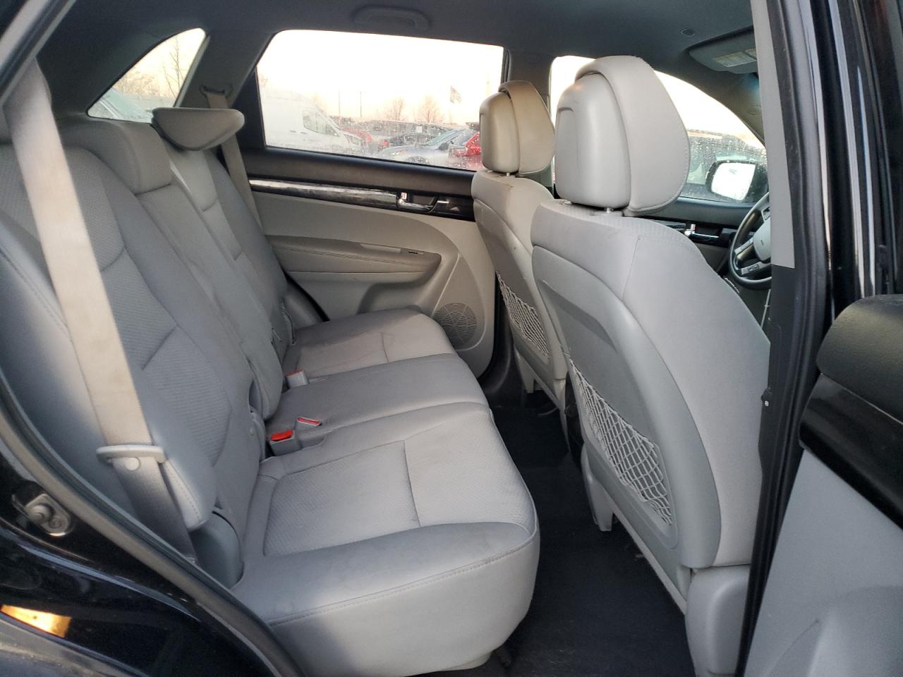 2011 Kia Sorento - Image 11