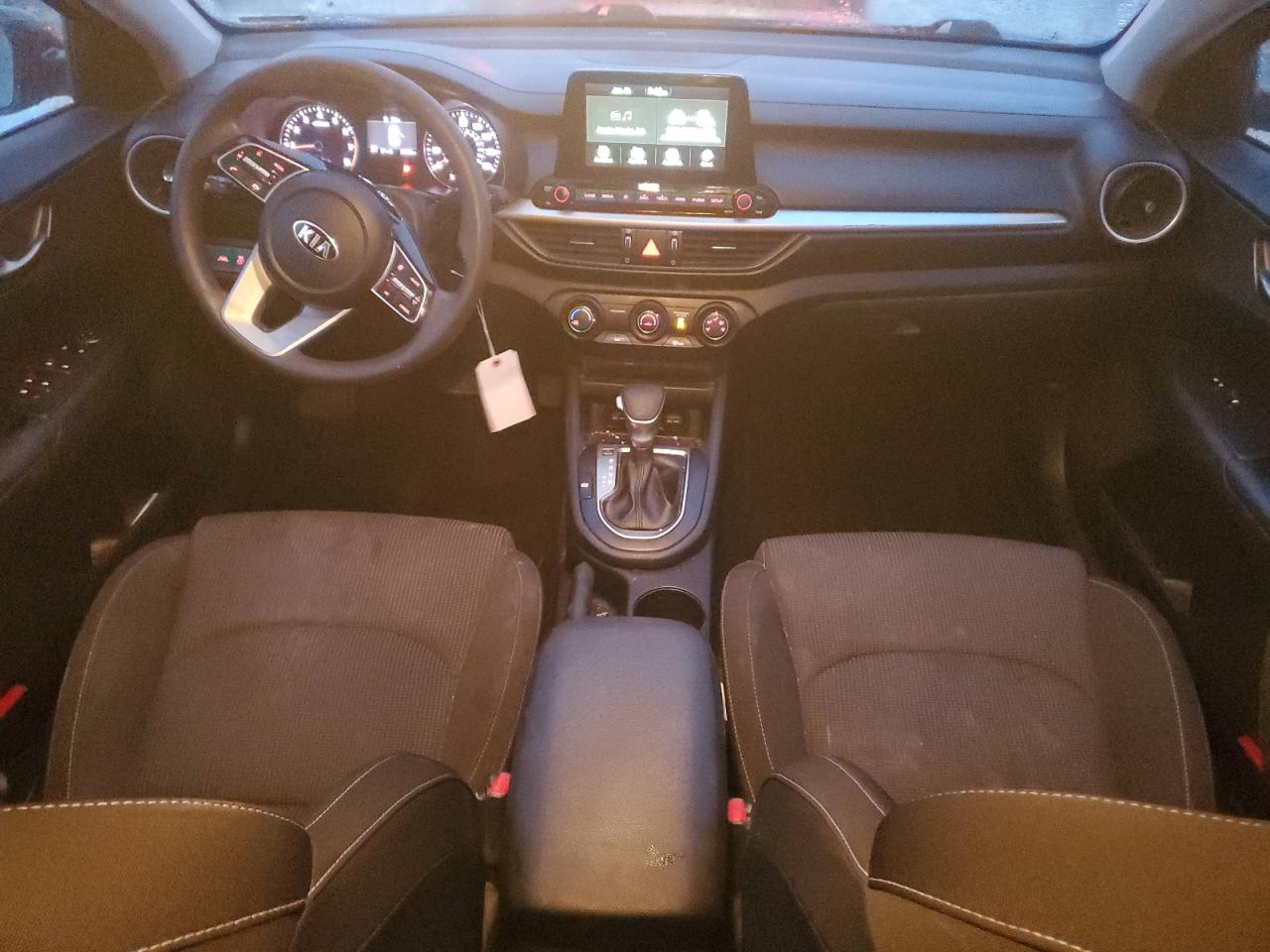 2021 Kia Forte - Image 8