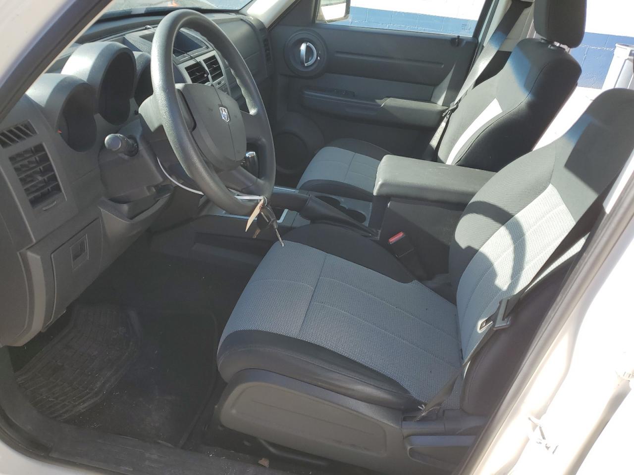 2007 Dodge Nitro - Image 7
