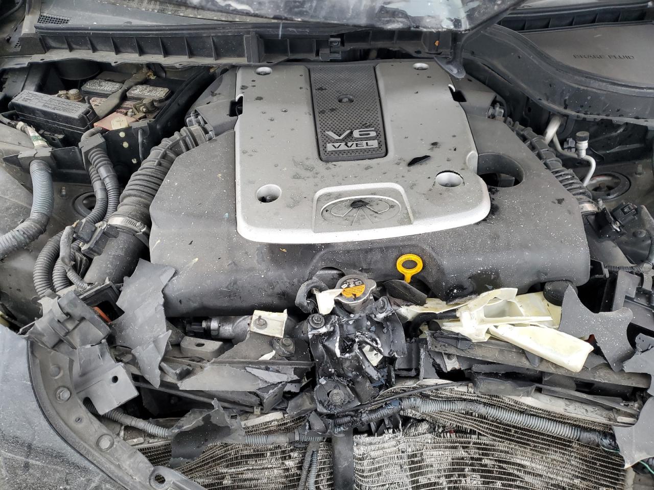 2012 Infiniti G - Image 12