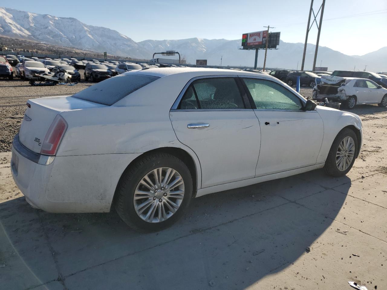 2014 Chrysler 300 - Image 3