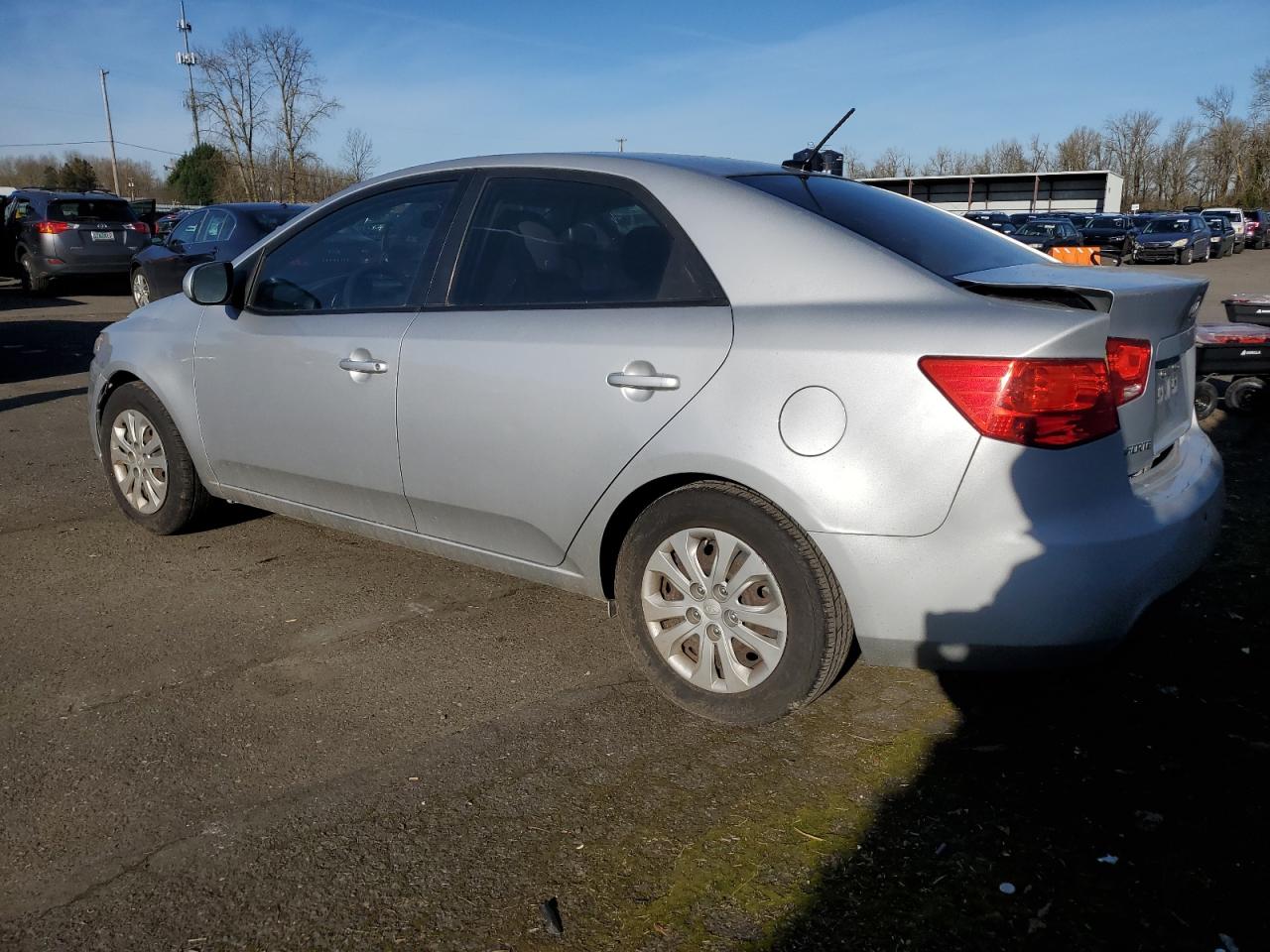 2010 Kia Forte - Image 2