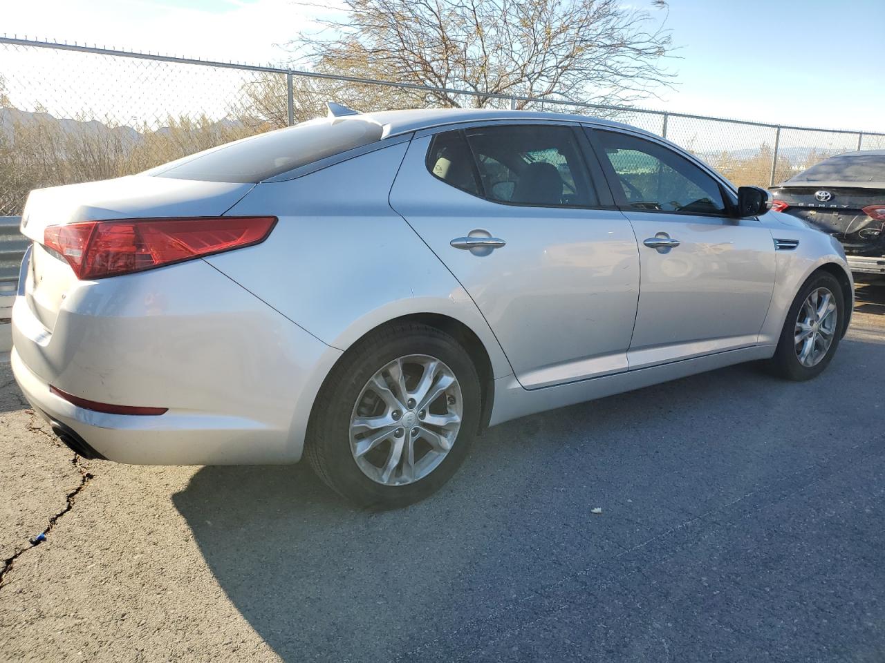 VIN 5XXGM4A74DG212216 2013 KIA OPTIMA no.3