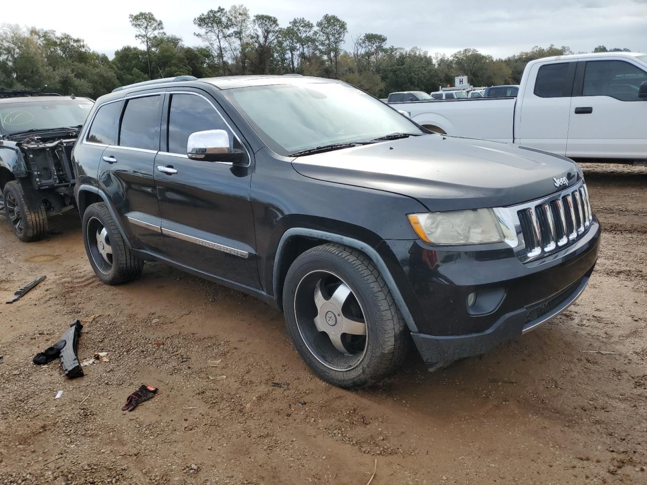 2011 Jeep Grand Cherokee - Image 4