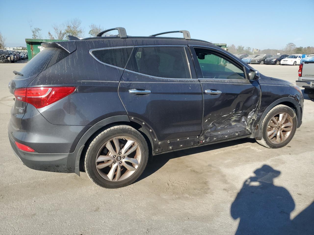 2016 Hyundai Santa Fe - Image 3