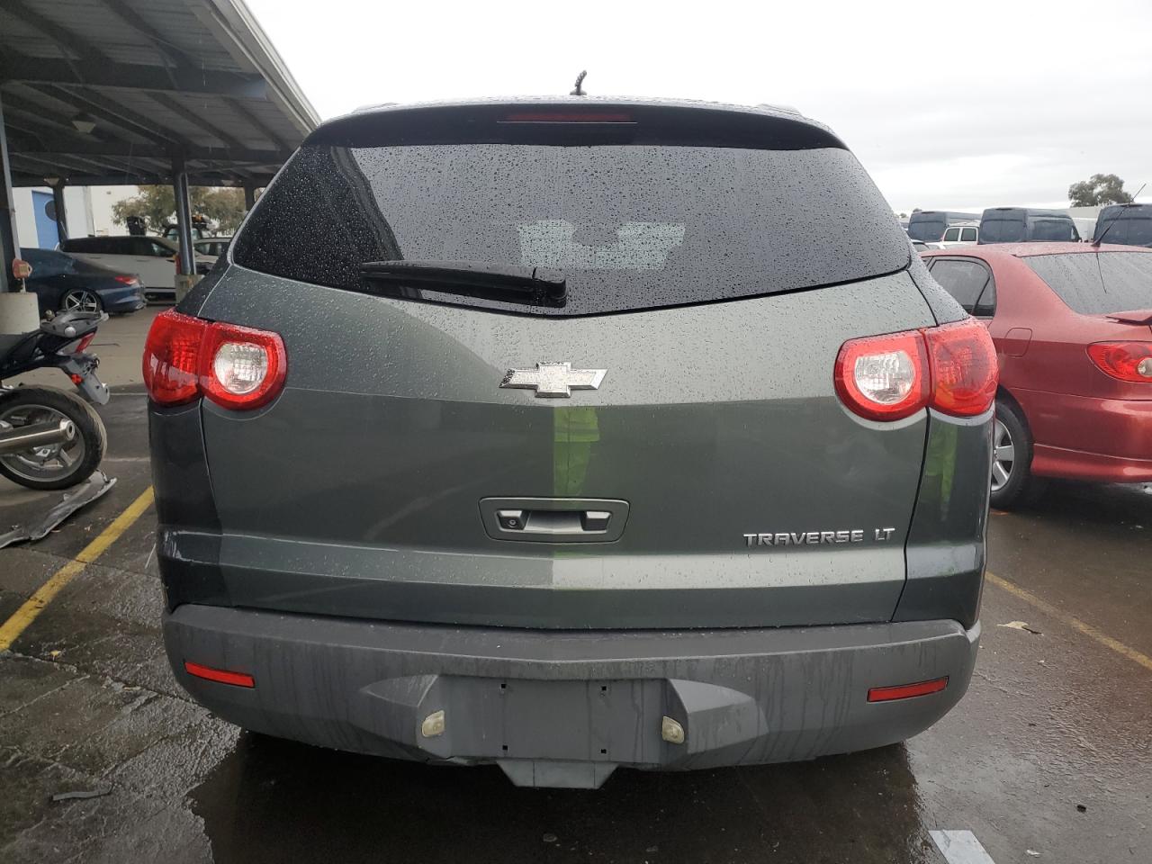 2011 Chevrolet Traverse - Image 6