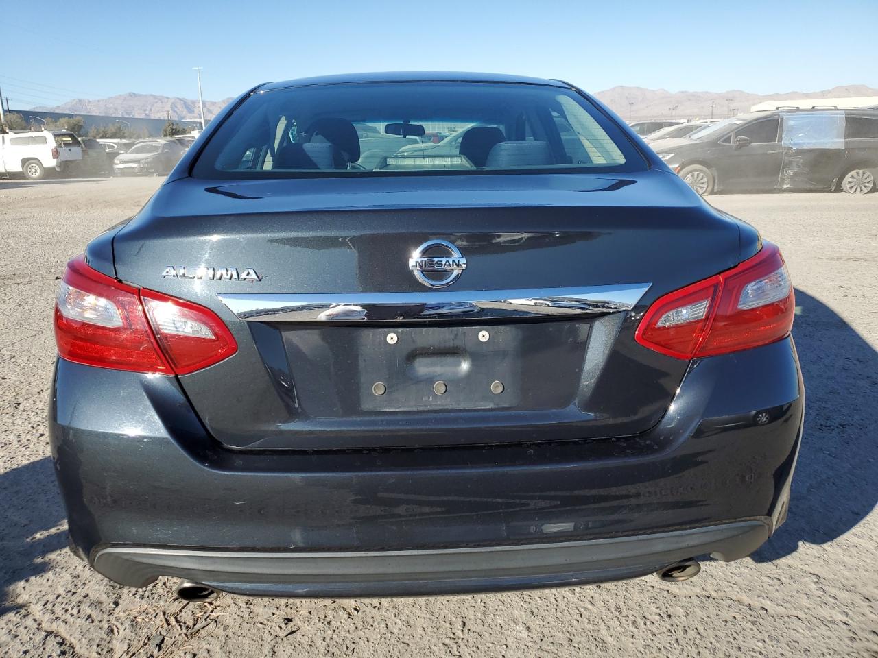 1N4AL3AP5JC145890 NISSAN ALTIMA 2018
