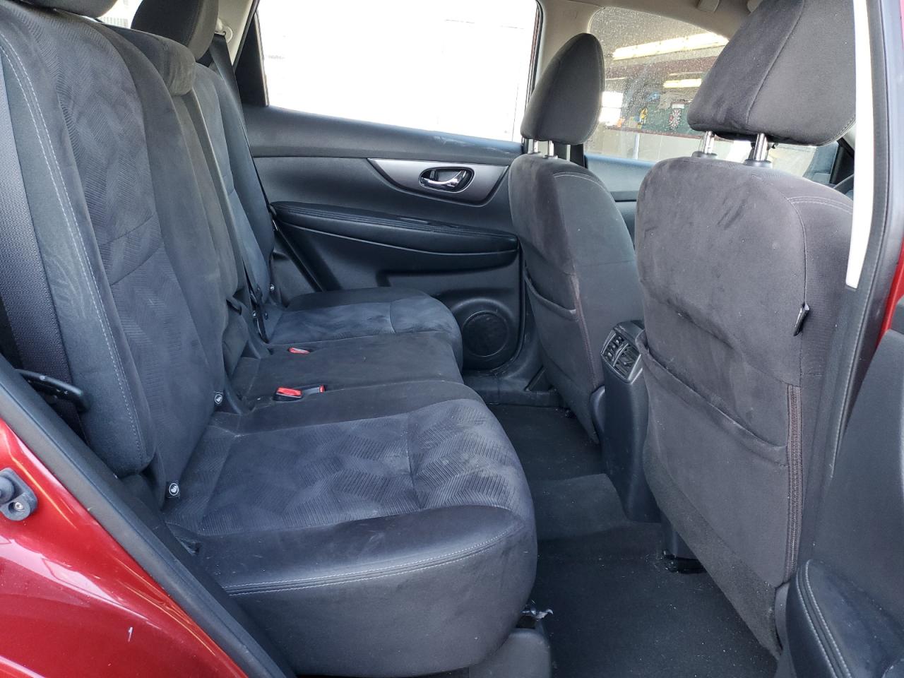 2015 Nissan Rogue - Image 12