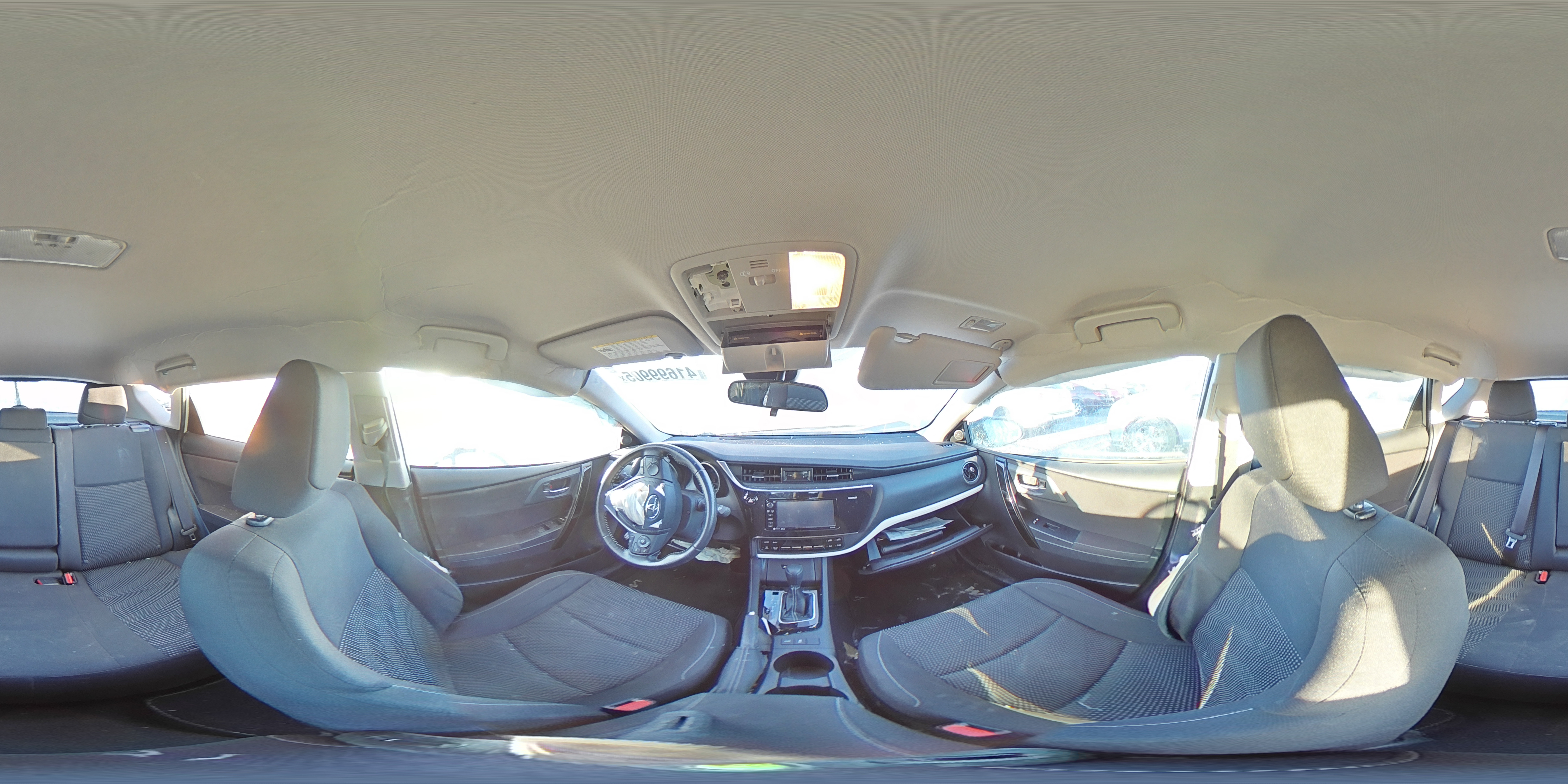 2018 Toyota Corolla - Image 12