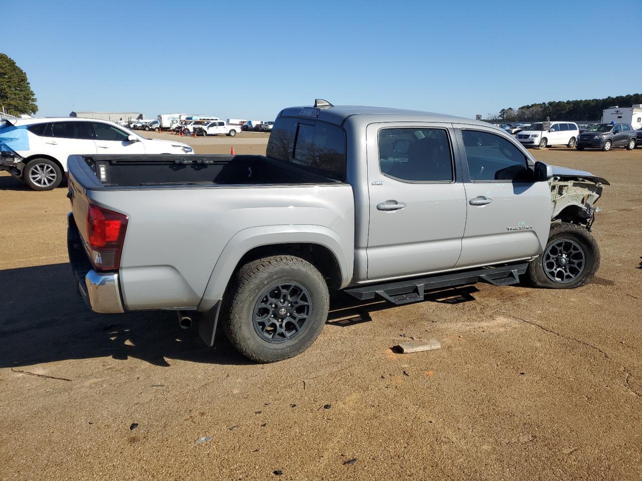 2021 Toyota Tacoma - Image 3