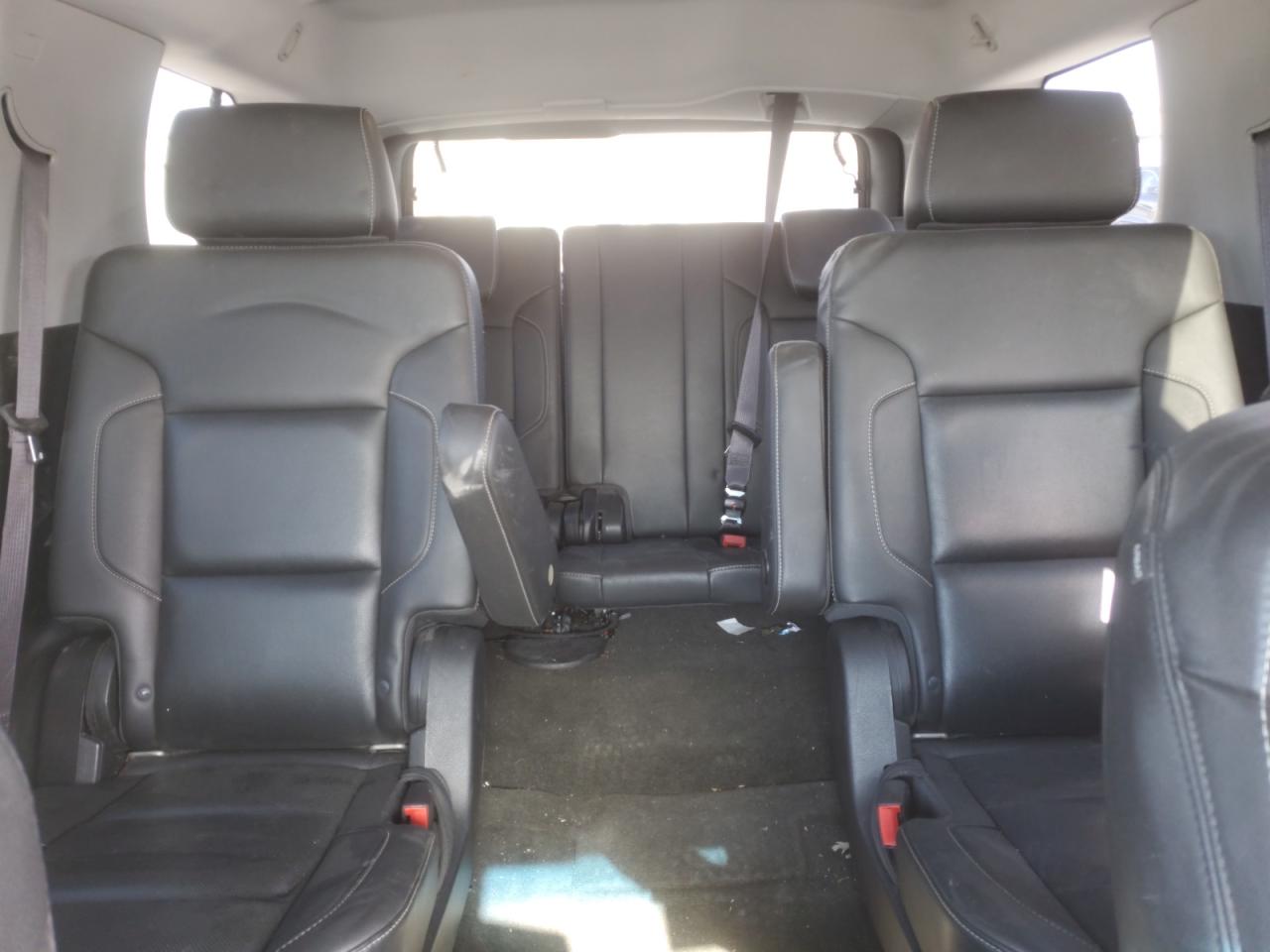 2016 GMC Yukon - Image 10