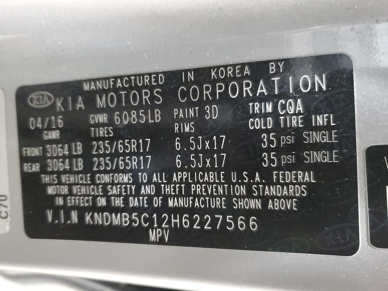 2017 Kia Sedona - Image 14