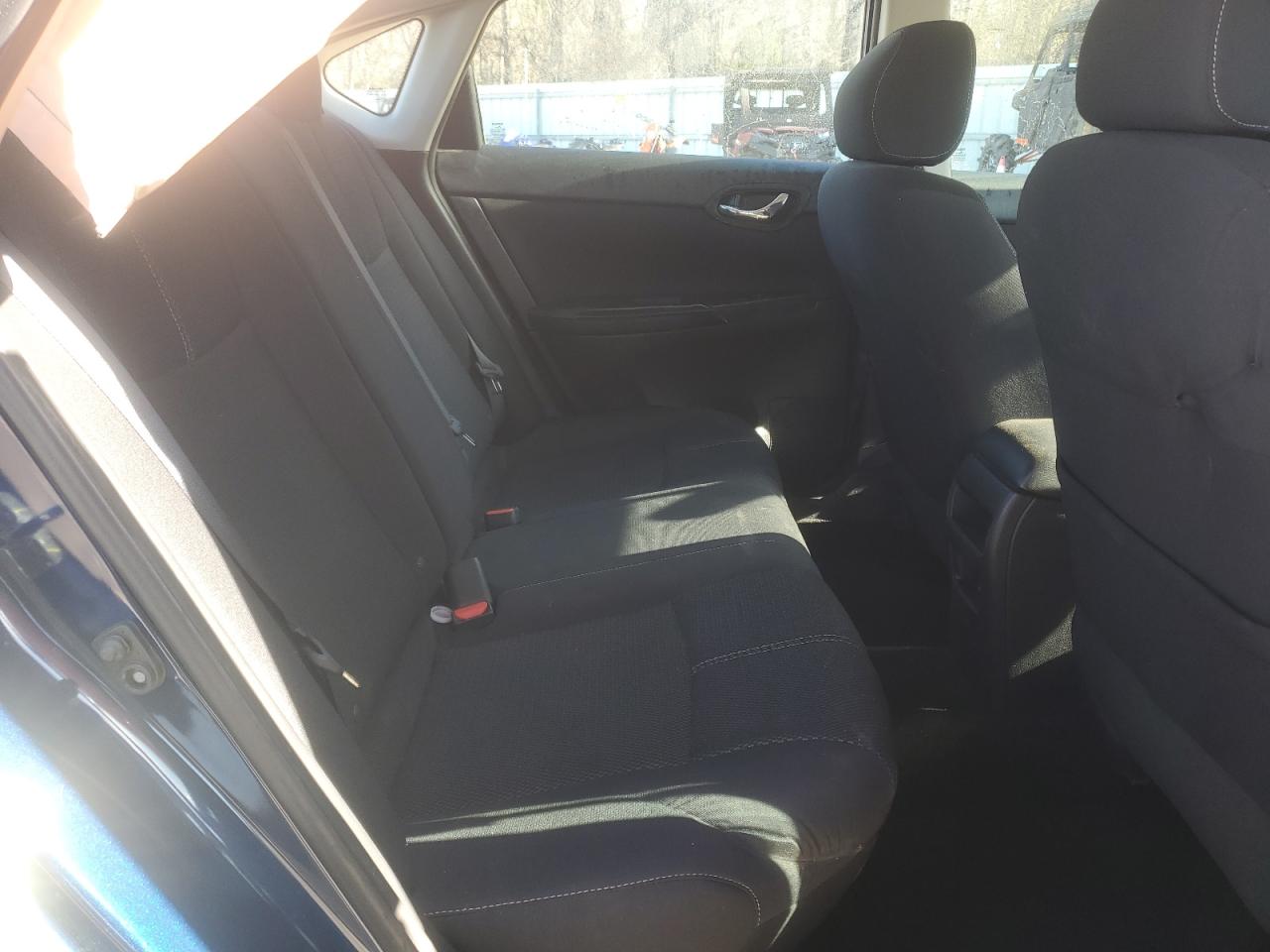 2017 Nissan Sentra - Image 10