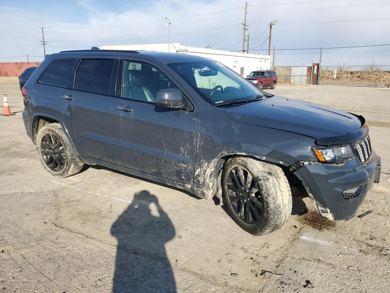 2017 Jeep Grand Cherokee - Image 4