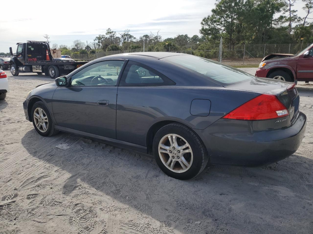 2007 Honda Accord - Image 2