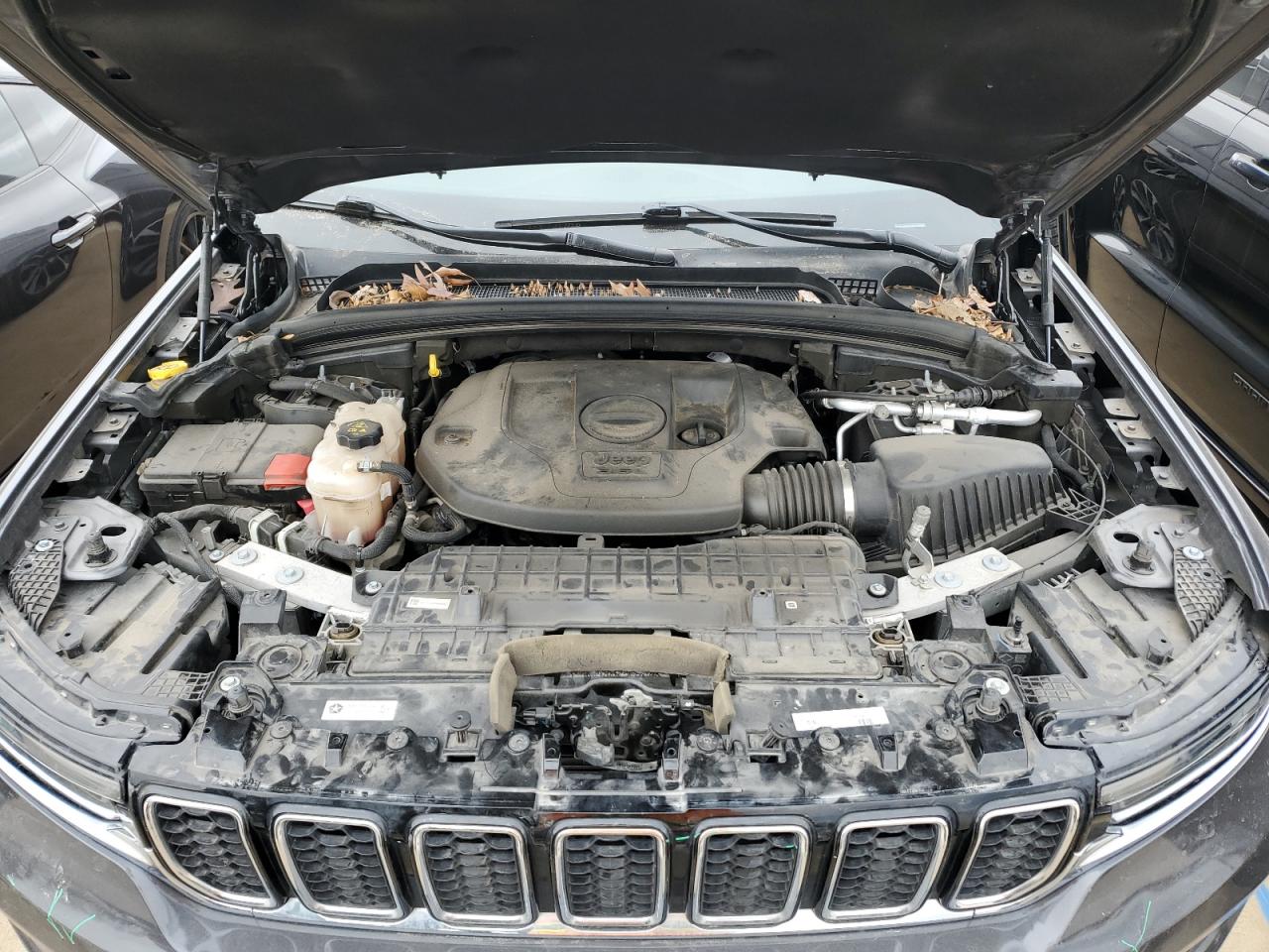 2021 Jeep Grand Cherokee - Image 12