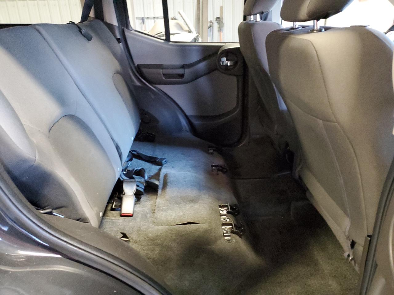 2014 Nissan XTerra - Image 11