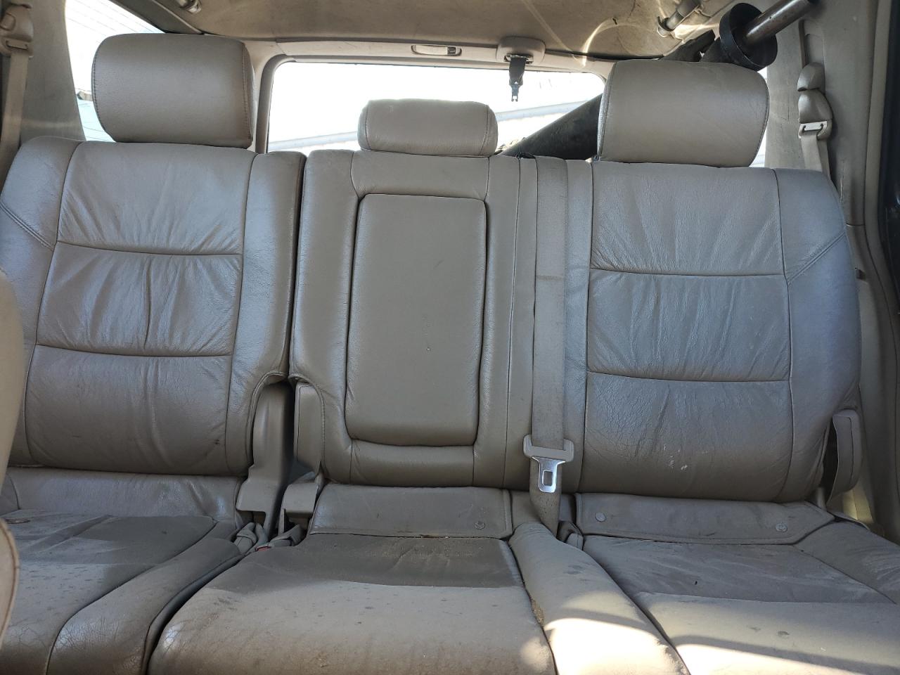 2006 Toyota Sequoia - Image 10