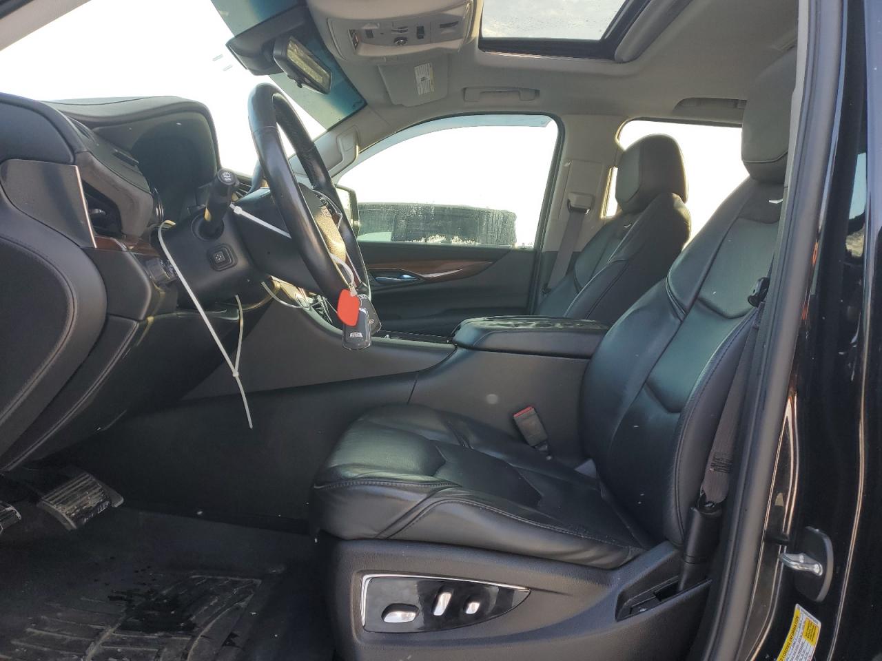 2017 Cadillac Escalade Luxury VIN: 1GYS4BKJ2HR153933 Lot: 42621915