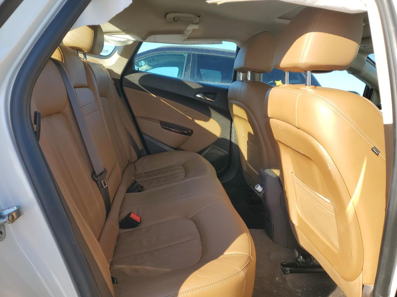 2014 Buick Verano - Image 10