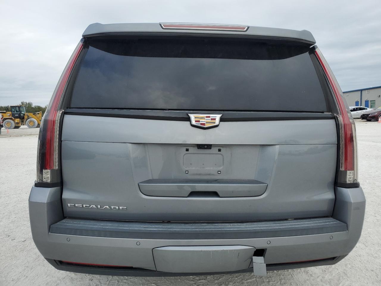 2019 Cadillac Escalade - Image 6