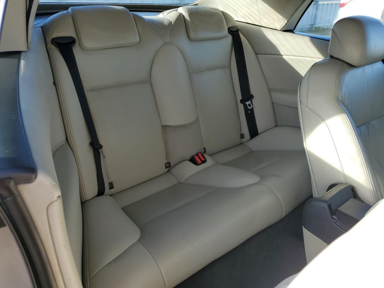 2005 Saab 9-3 - Image 10