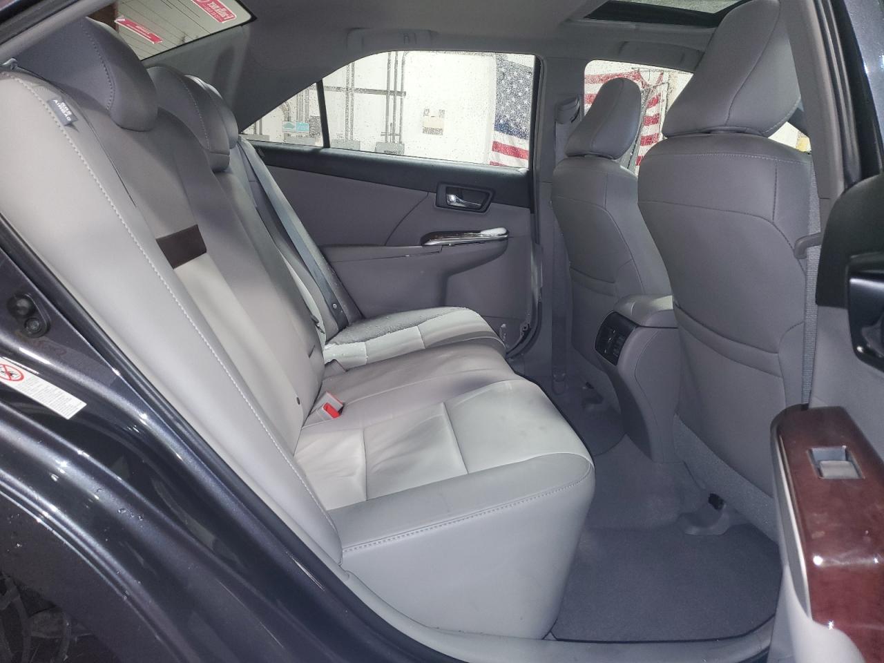 2012 Toyota Camry - Image 10