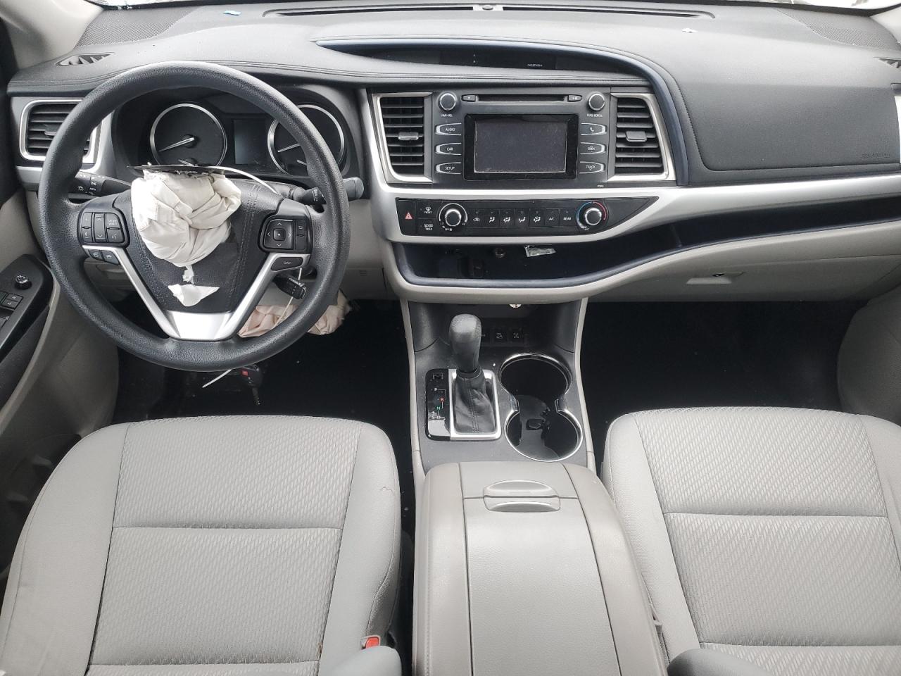 2016 Toyota Highlander - Image 8