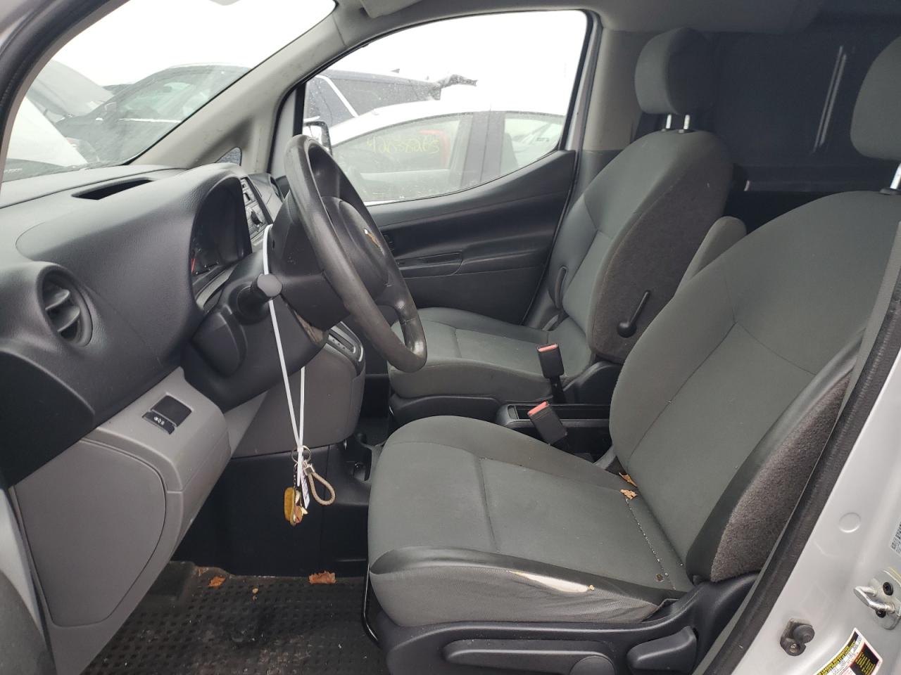 2015 Chevrolet Express - Image 7