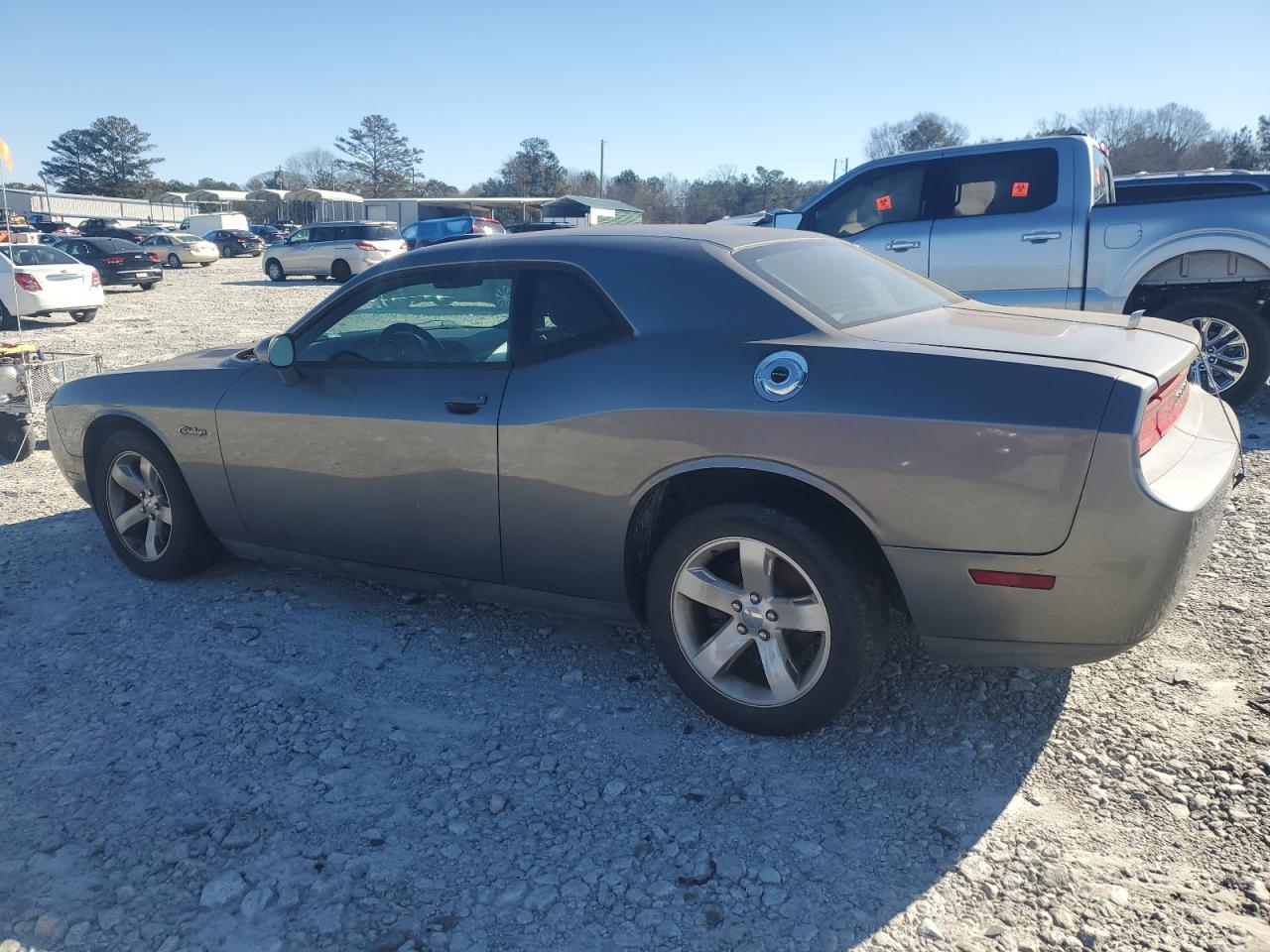 2011 Dodge Challenger - Image 2