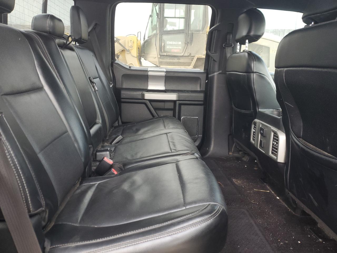 2015 Ford F-150 - Image 10