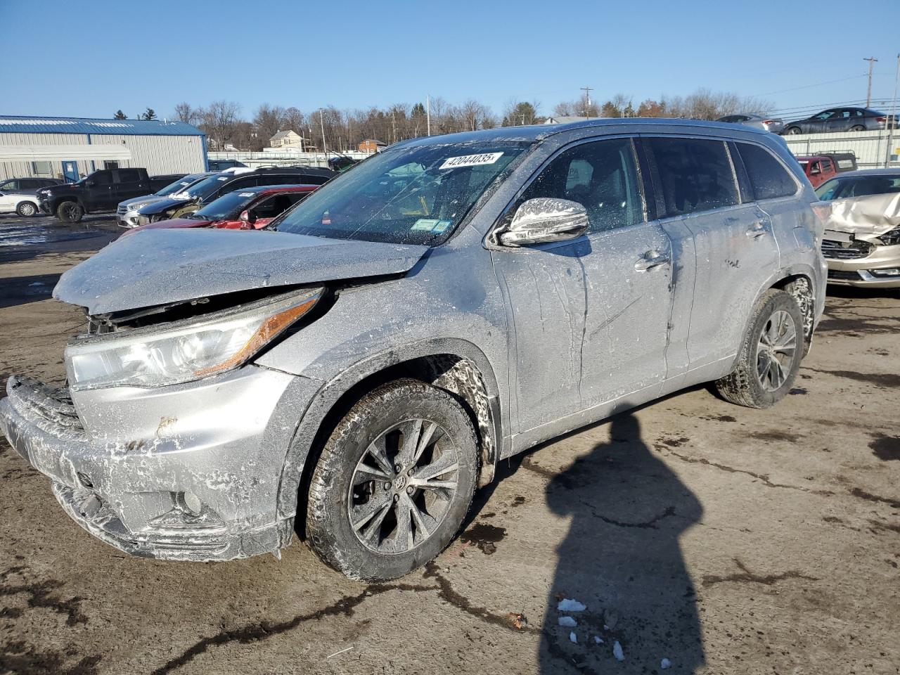 2016 Toyota Highlander - Image 1