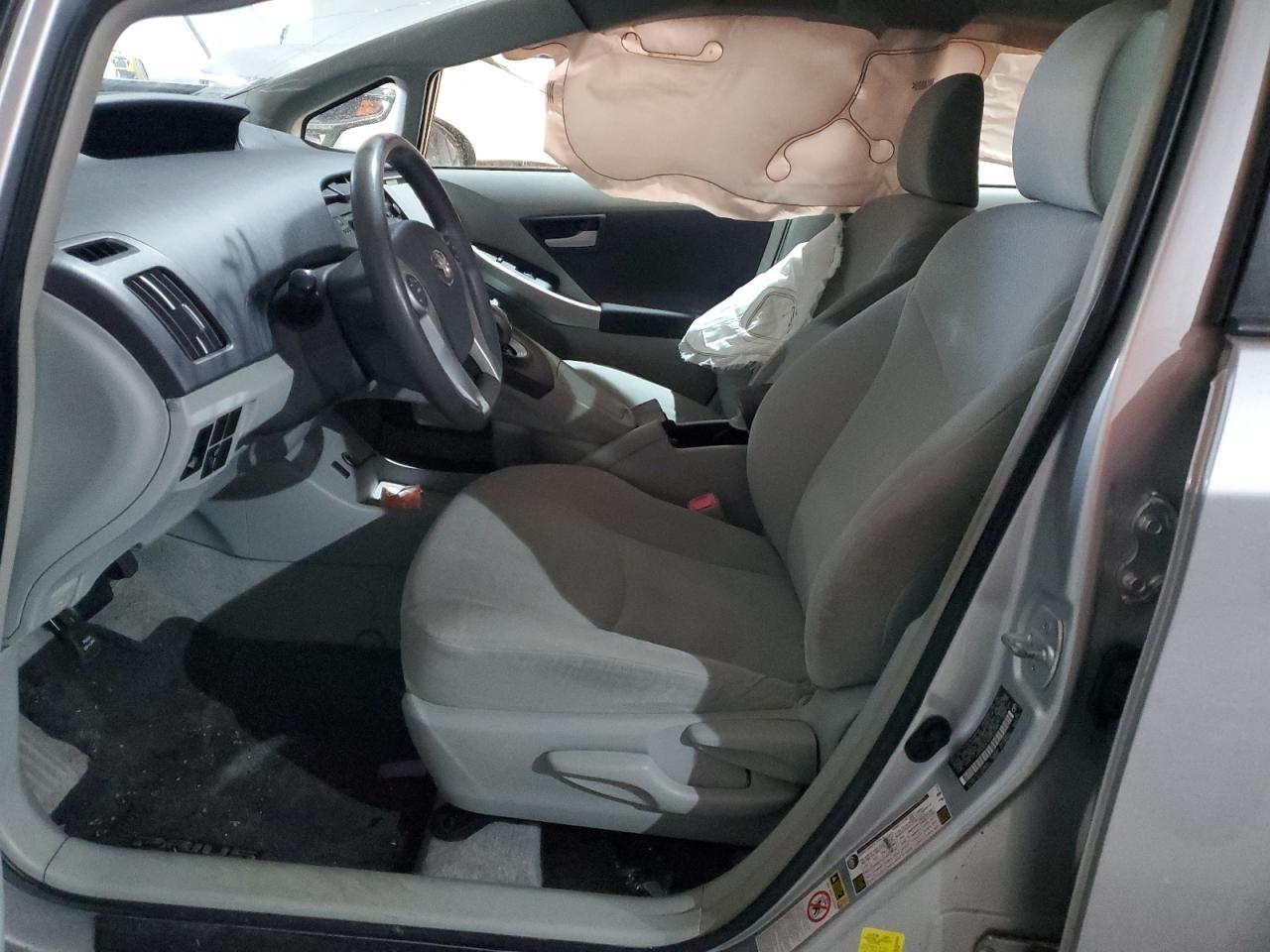 2011 Toyota Prius - Image 7