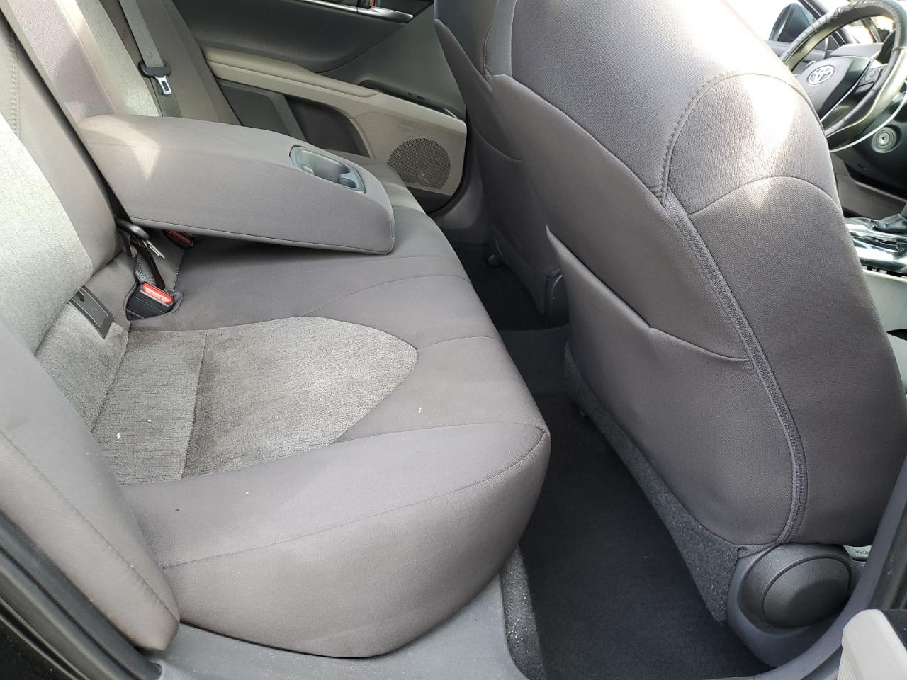 2019 Toyota Camry - Image 10