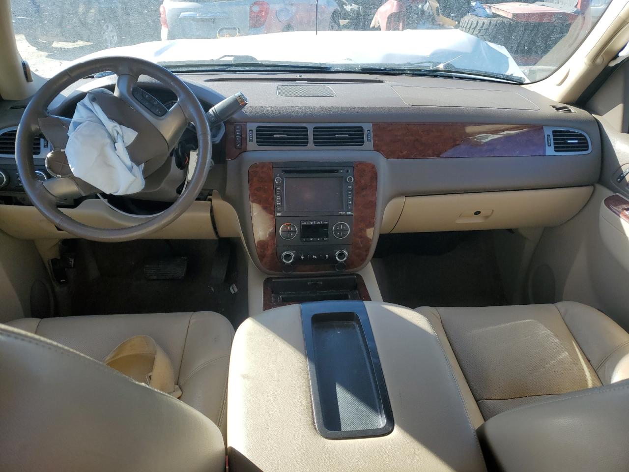 2012 Chevrolet Suburban - Image 8