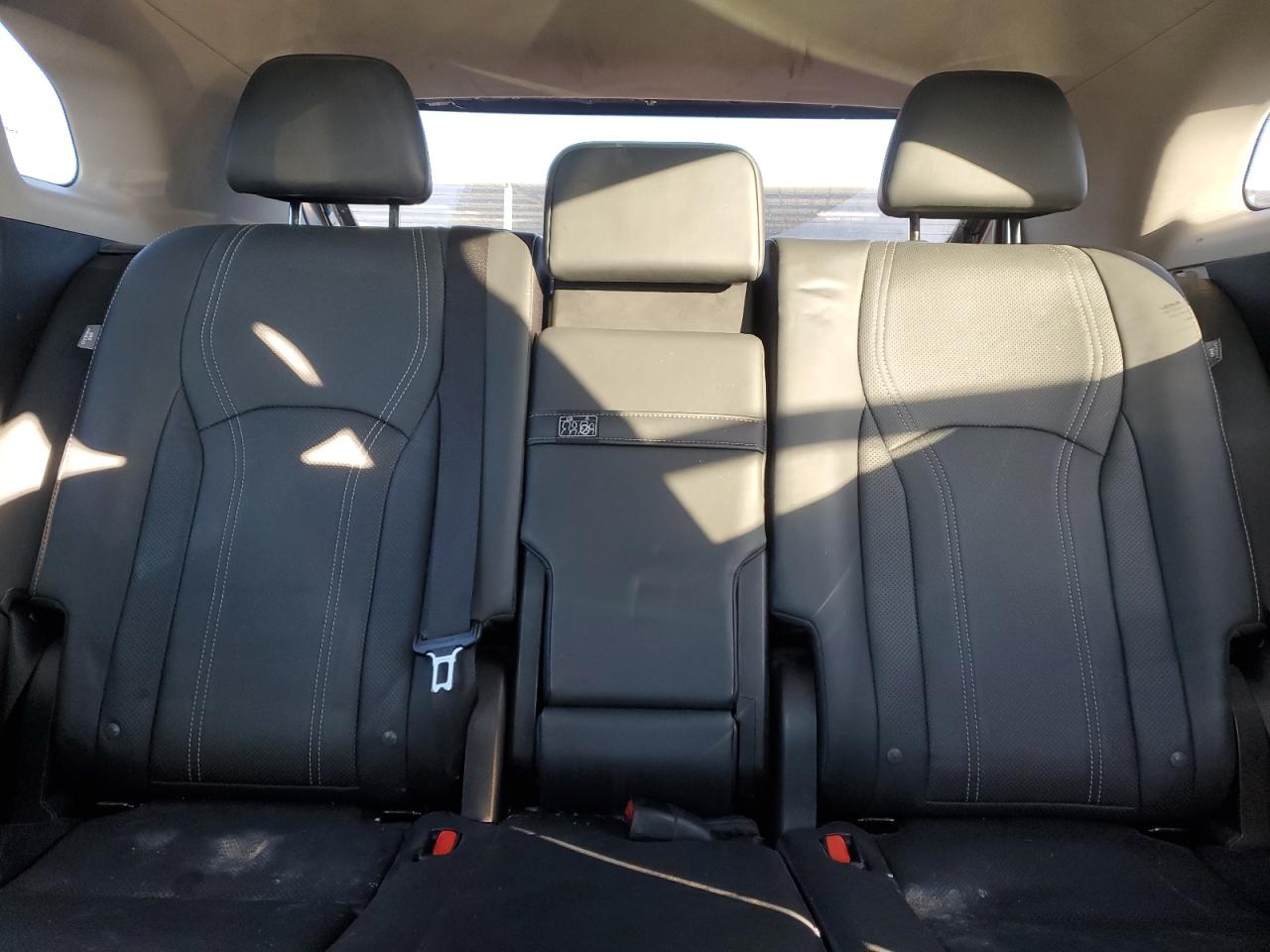 2019 Lexus RX - Image 10
