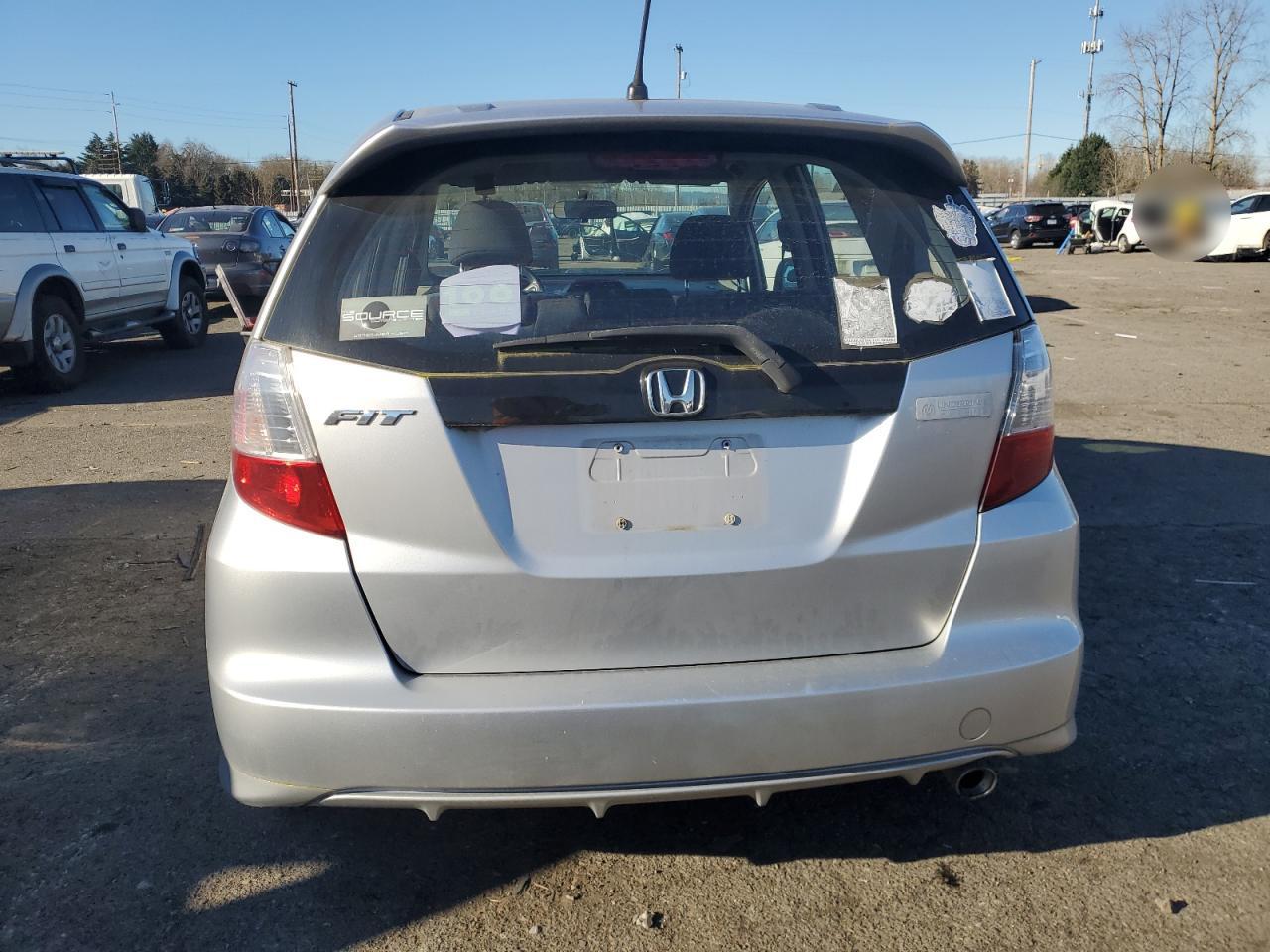2012 Honda Fit - Image 6