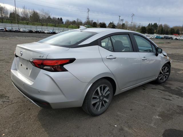  NISSAN VERSA 2021 Сріблястий